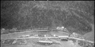 On voit la ferme Fortin vue du ciel